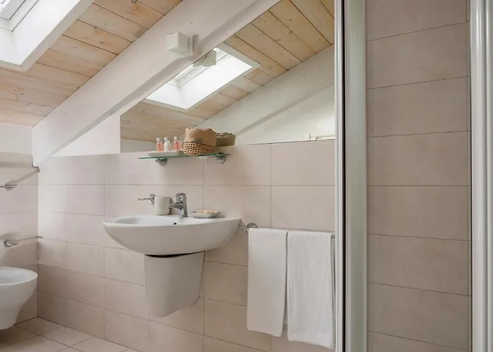 Embassy 호텔 리치오네