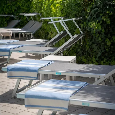Embassy - Nuova Gestione 2026 Hotel Riccione